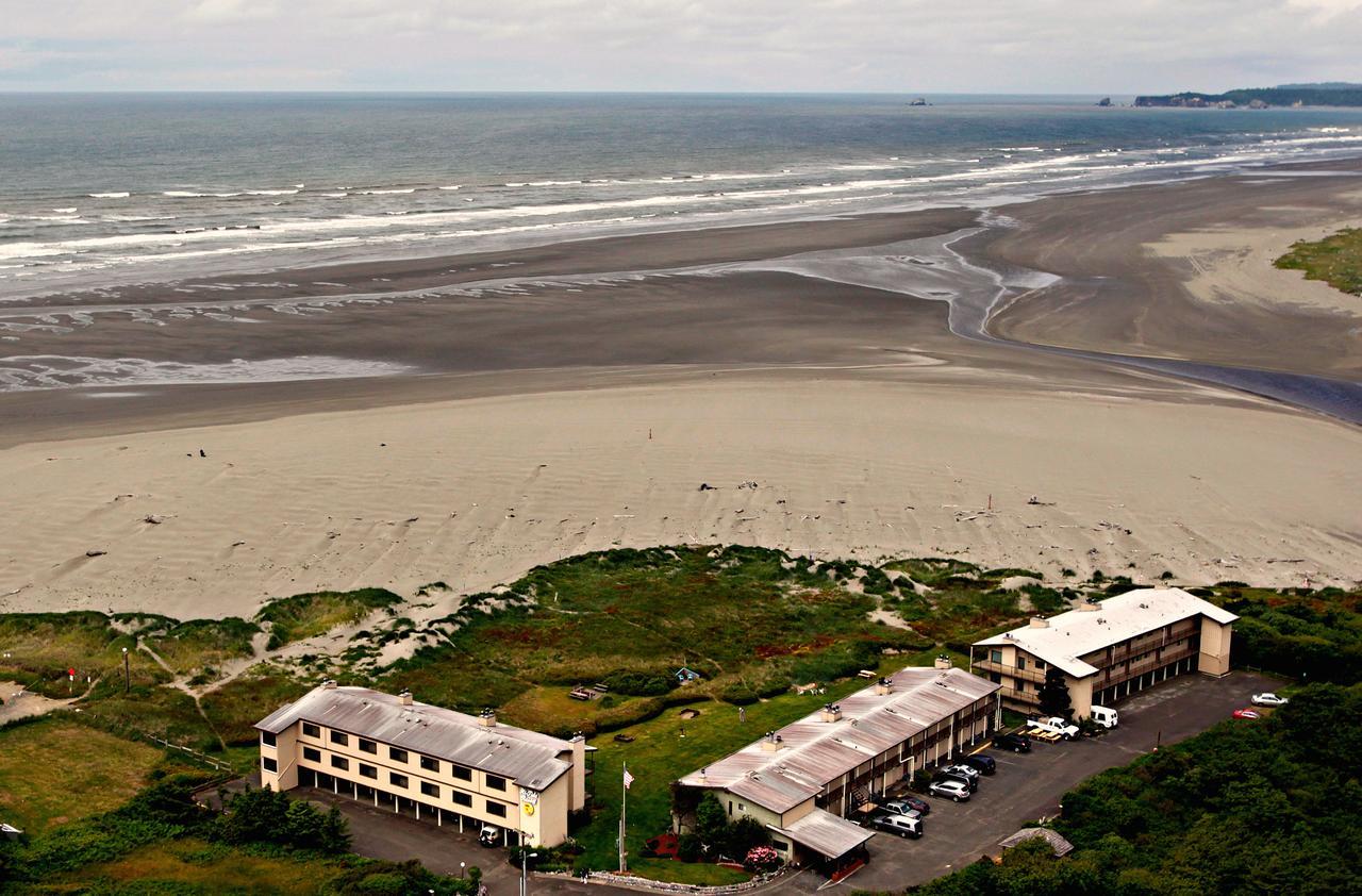 Hi-Tide Ocean Beach Resort Моуклипс Екстериор снимка